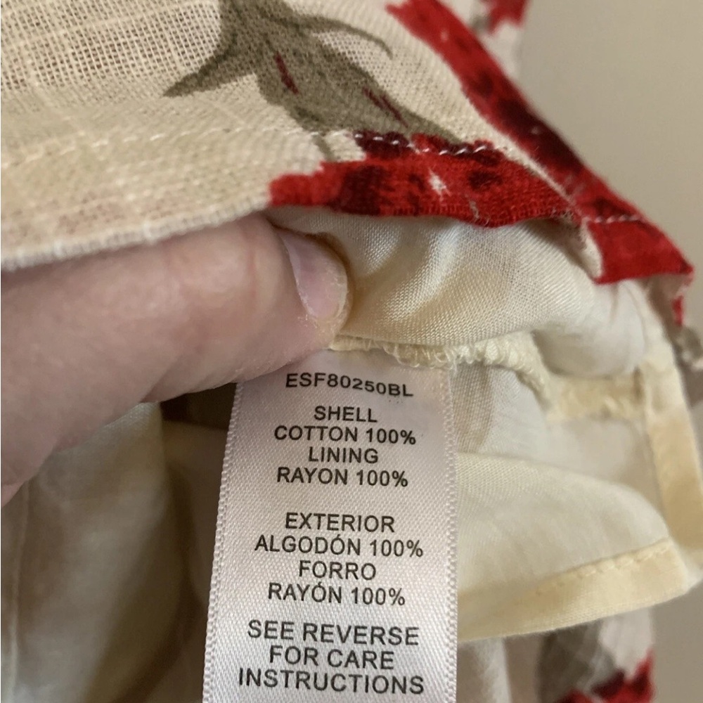 Floral A-Line Skirt in Red and Cream - Picture 6 of 6